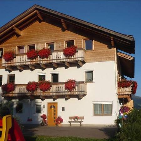 Steinerhof Apartment Dobbiaco Bilik gambar